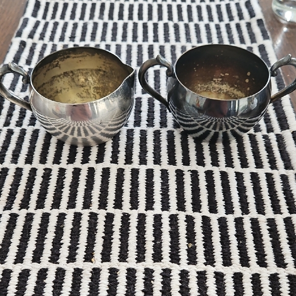 Wm Rogers Other - Elegant Silver Creamer and Sugar Bowl Set